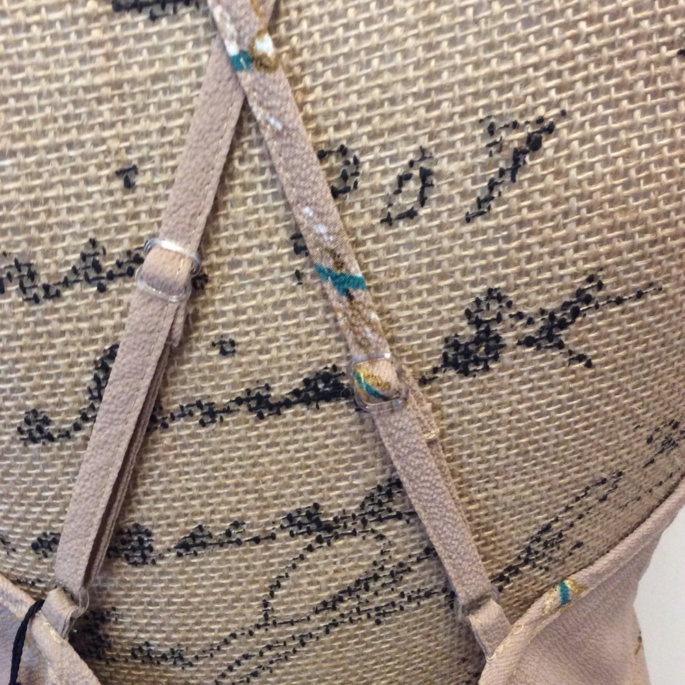 🦉Just in 🦉gorgeous Asymmetrical dress - Picture 7 of 8